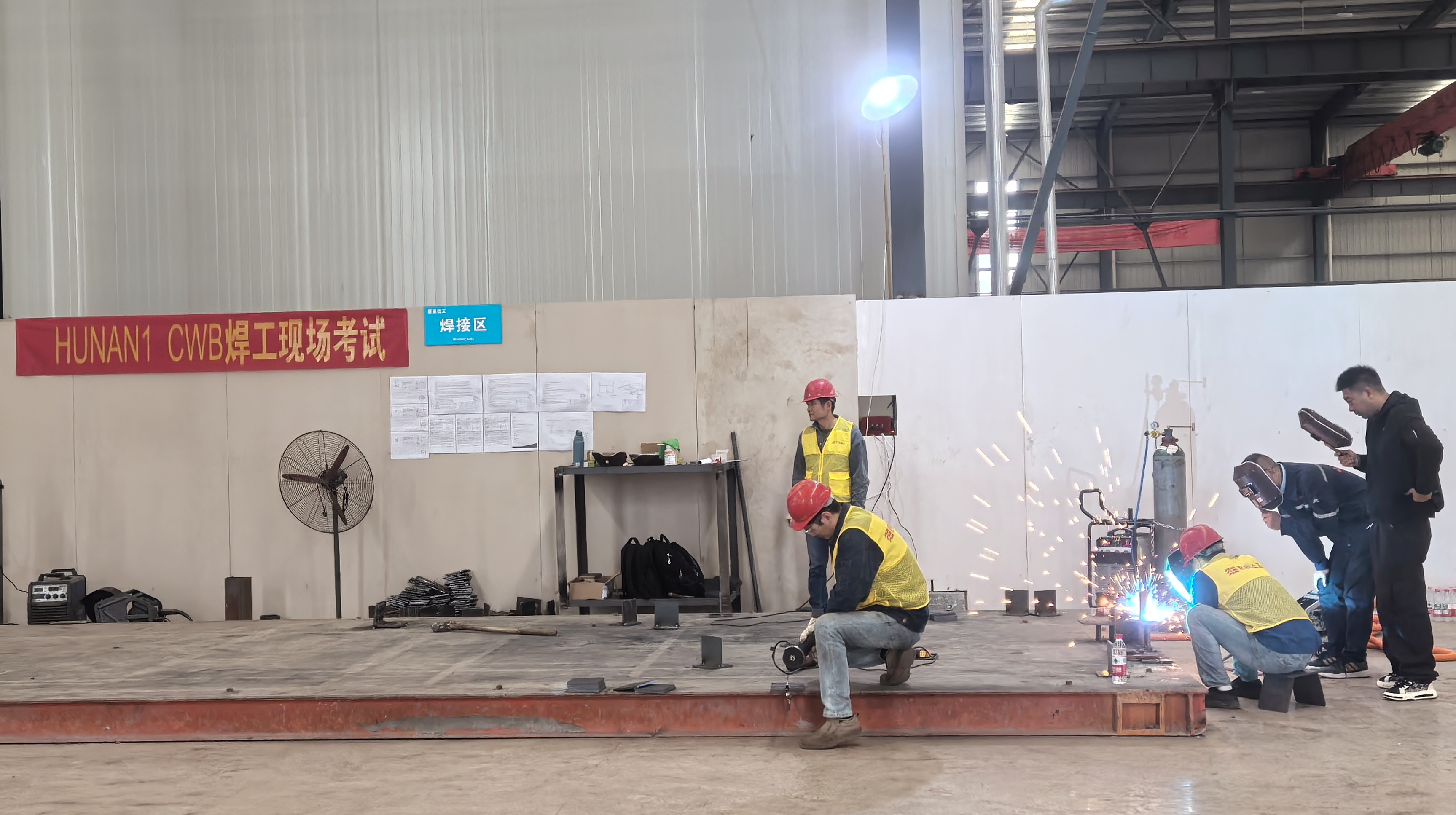 ▲&nbsp;CWB焊工現(xiàn)場考試